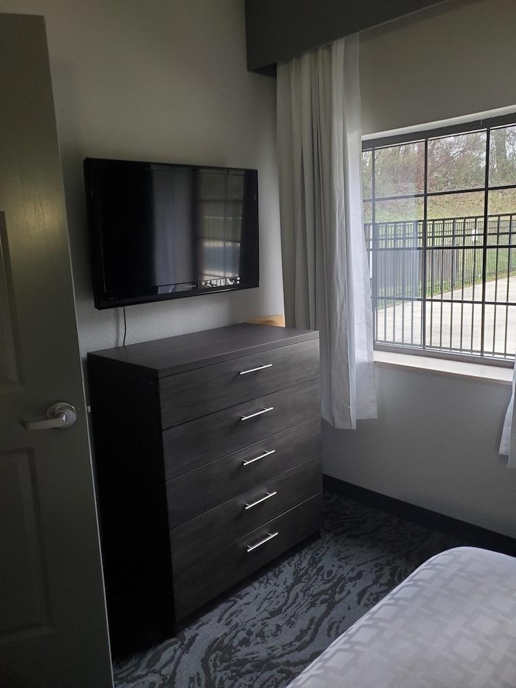 Candlewood Suites Knoxville Airport-Alcoa By Ihg Exterior photo